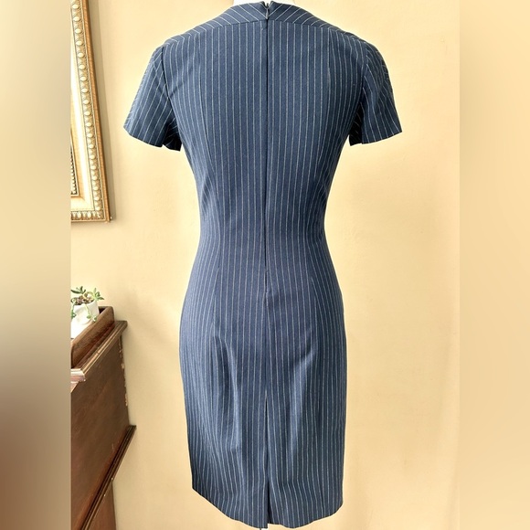 Banana Republic Navy Blue Pinstripe Sheath Dress Short Sleeve Size 4 - Picture 8 of 11